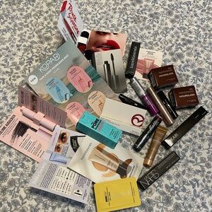 Make Up Minis and Sticking Stuffers